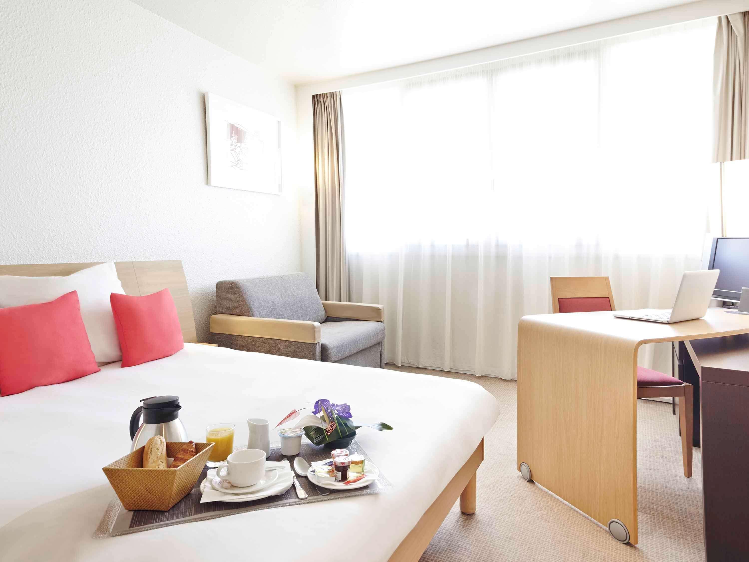 โนโวเทล ก็อง โกต เดอ นาเคร Hotel ภายนอก รูปภาพ